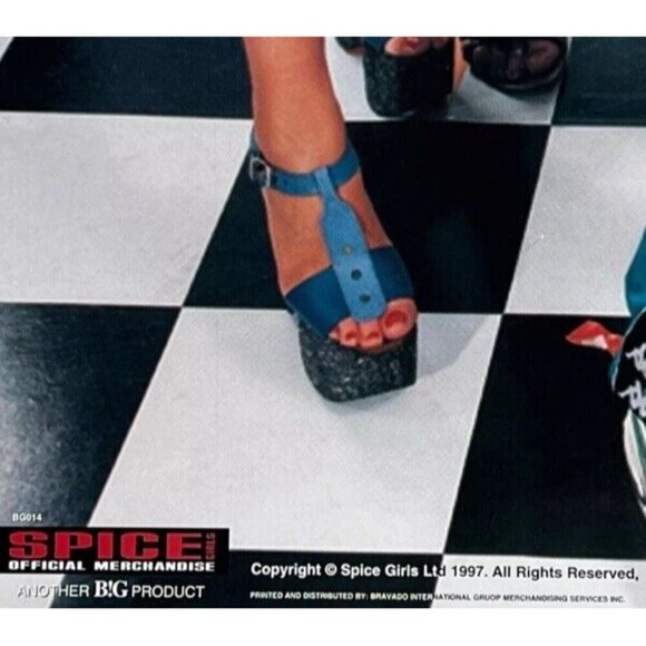 Vintage 1997 SPICE GIRLS Laminated poster 20x16” Official Merchandise 90s - Picture 2 of 3